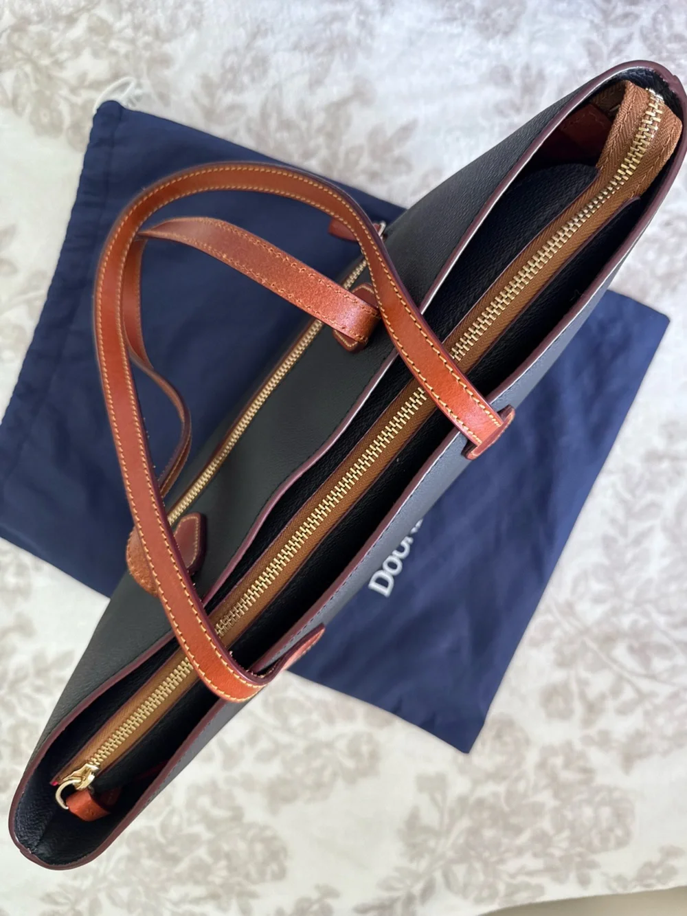 Dooney & Bourke Black Pebble Grain Leather Tote Brown Trim Large Shoulder Bag